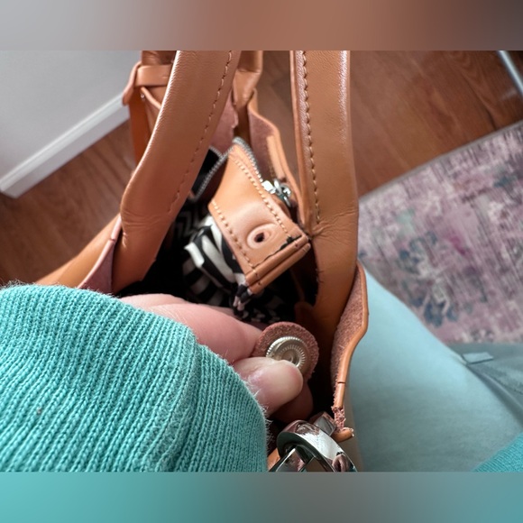 Elegant Tan Faux Leather Tote Bag with Tassel - Picture 5 of 6